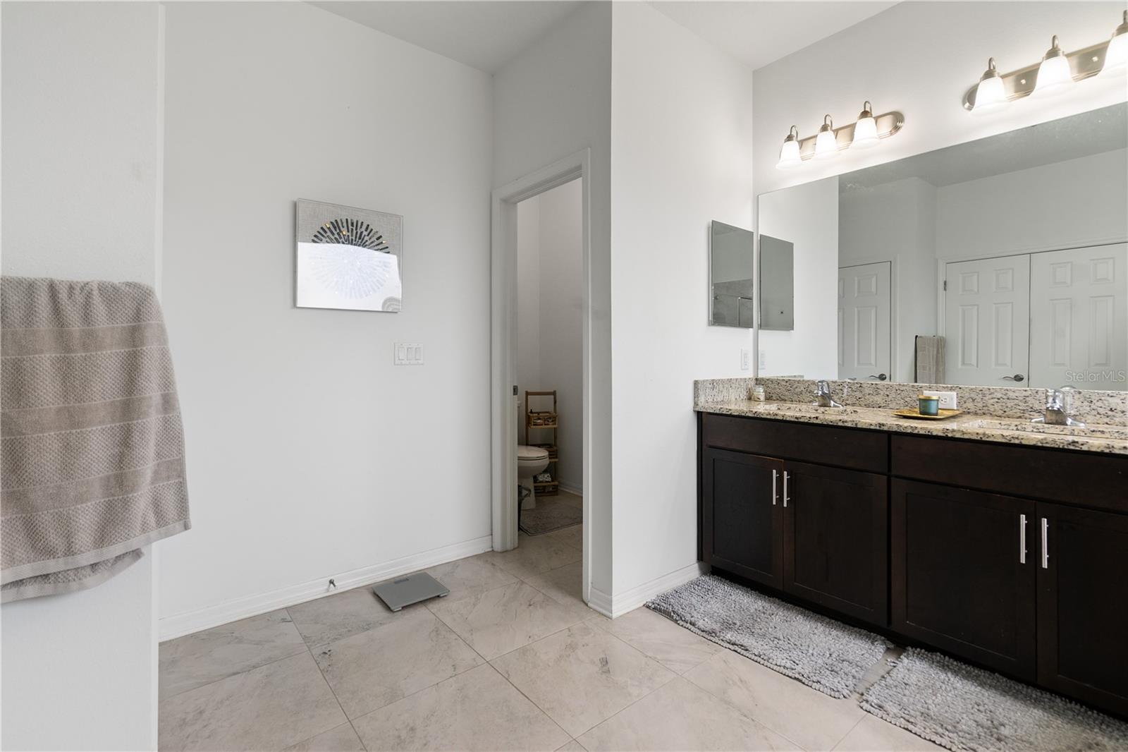 Image 40 of 61 For 11047 Sage Canyon Drive