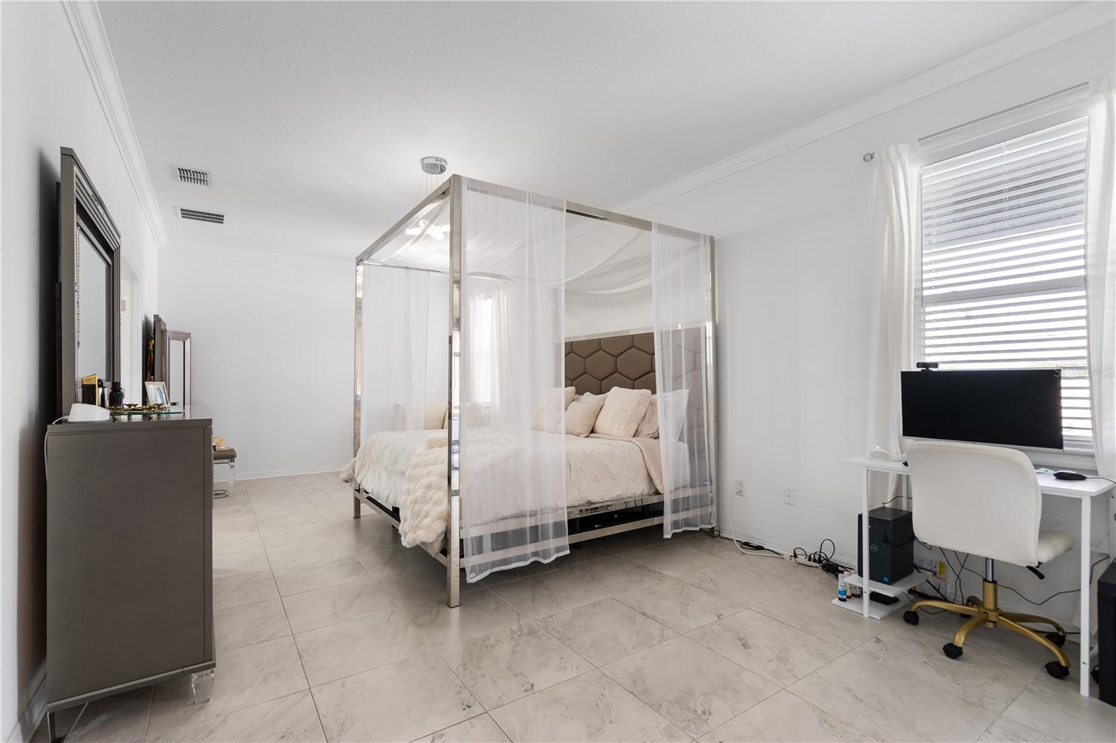 Image 43 of 61 For 11047 Sage Canyon Drive