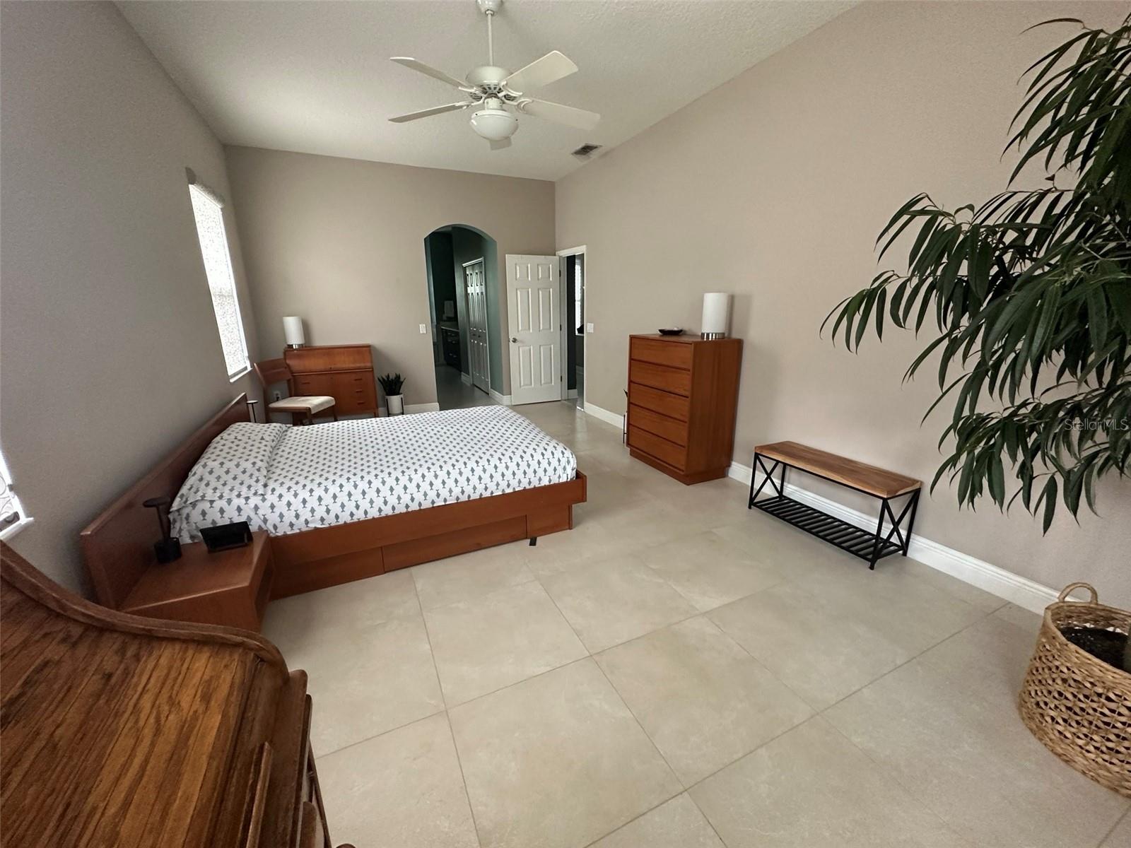 Image 12 of 26 For 1461 Chessington Circle