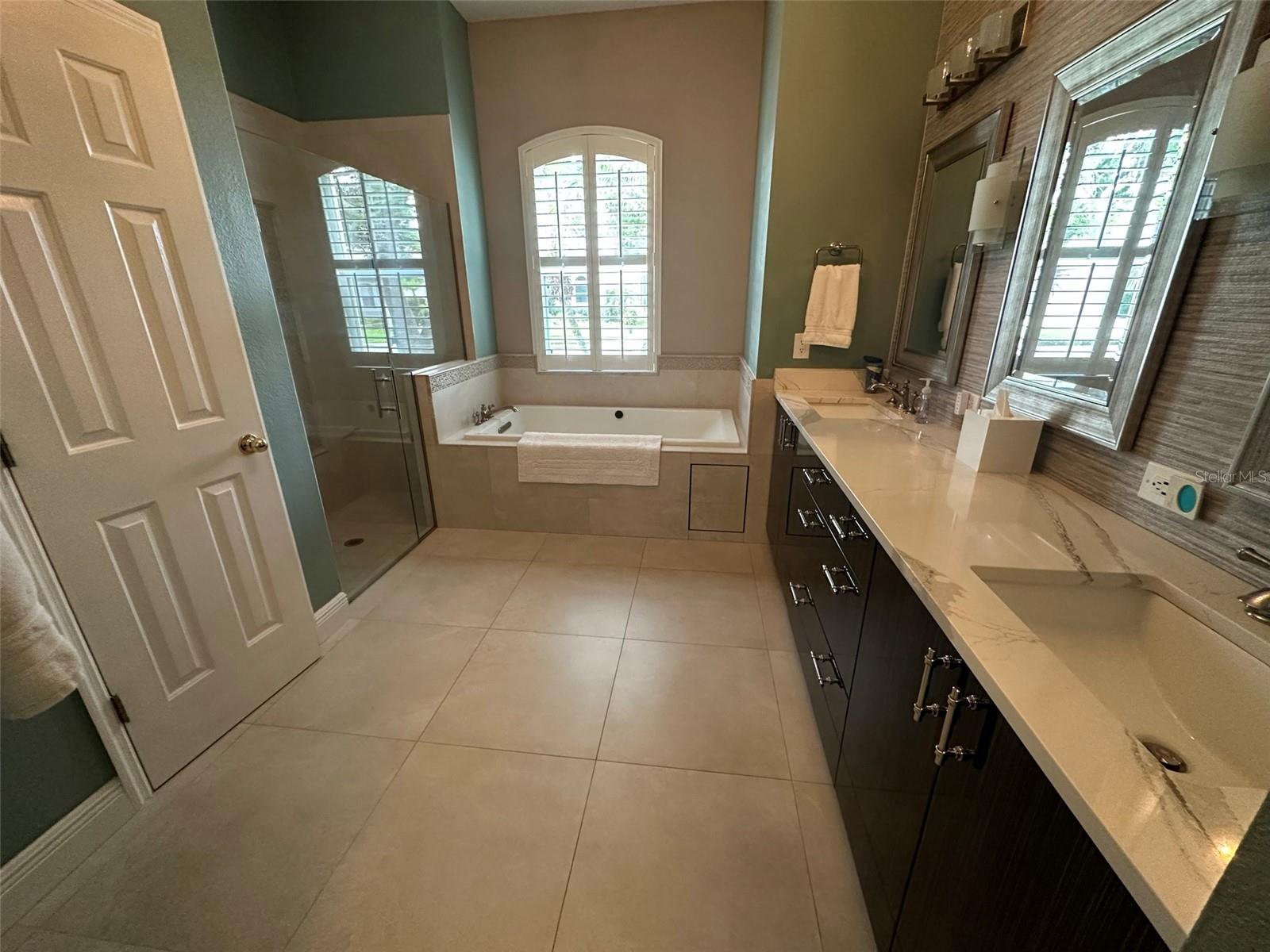 Image 14 of 26 For 1461 Chessington Circle