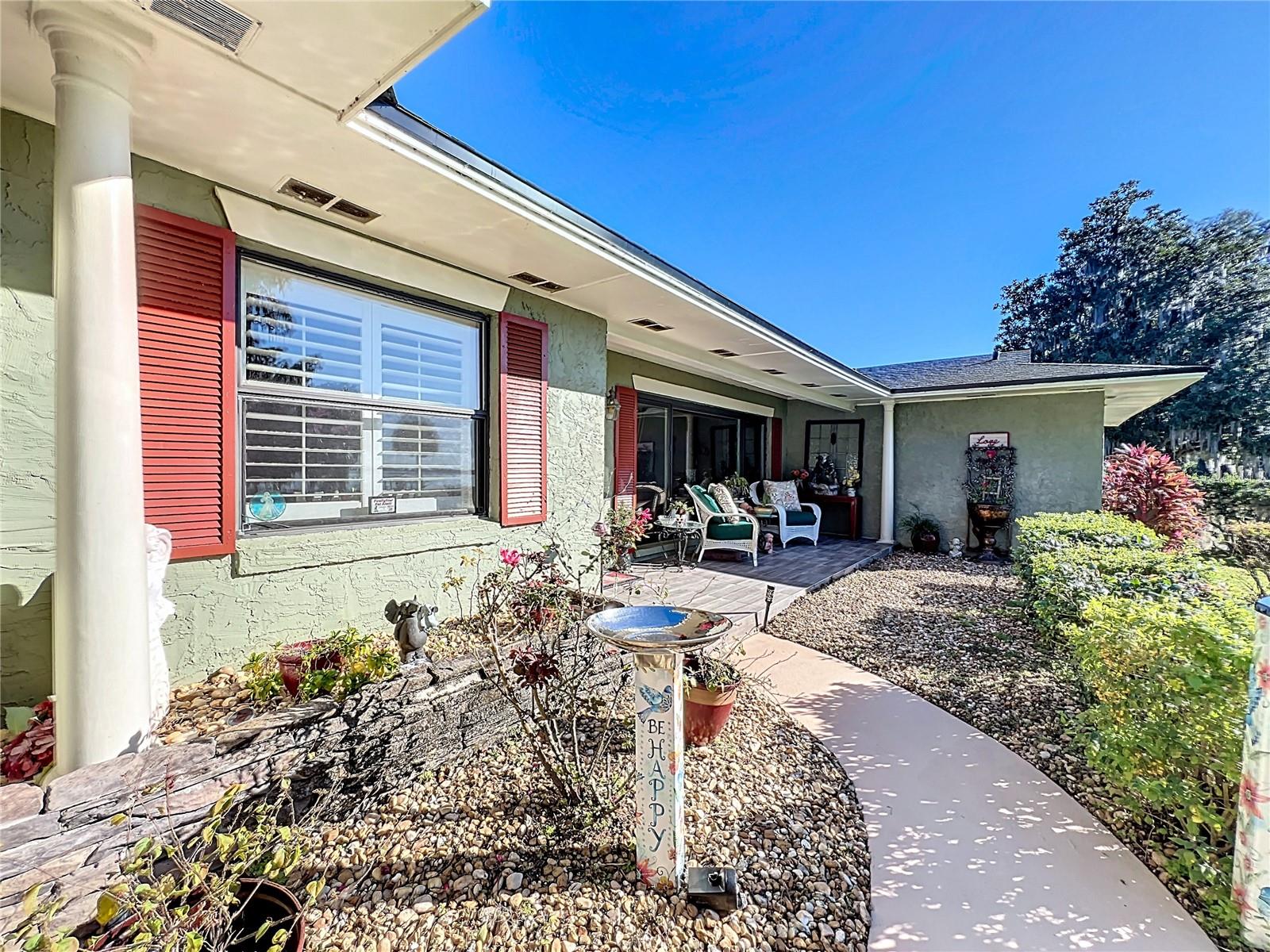 Image 11 of 57 For 2349 Lakeshore Drive