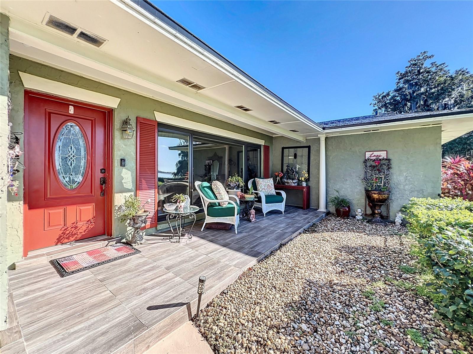 Image 12 of 57 For 2349 Lakeshore Drive