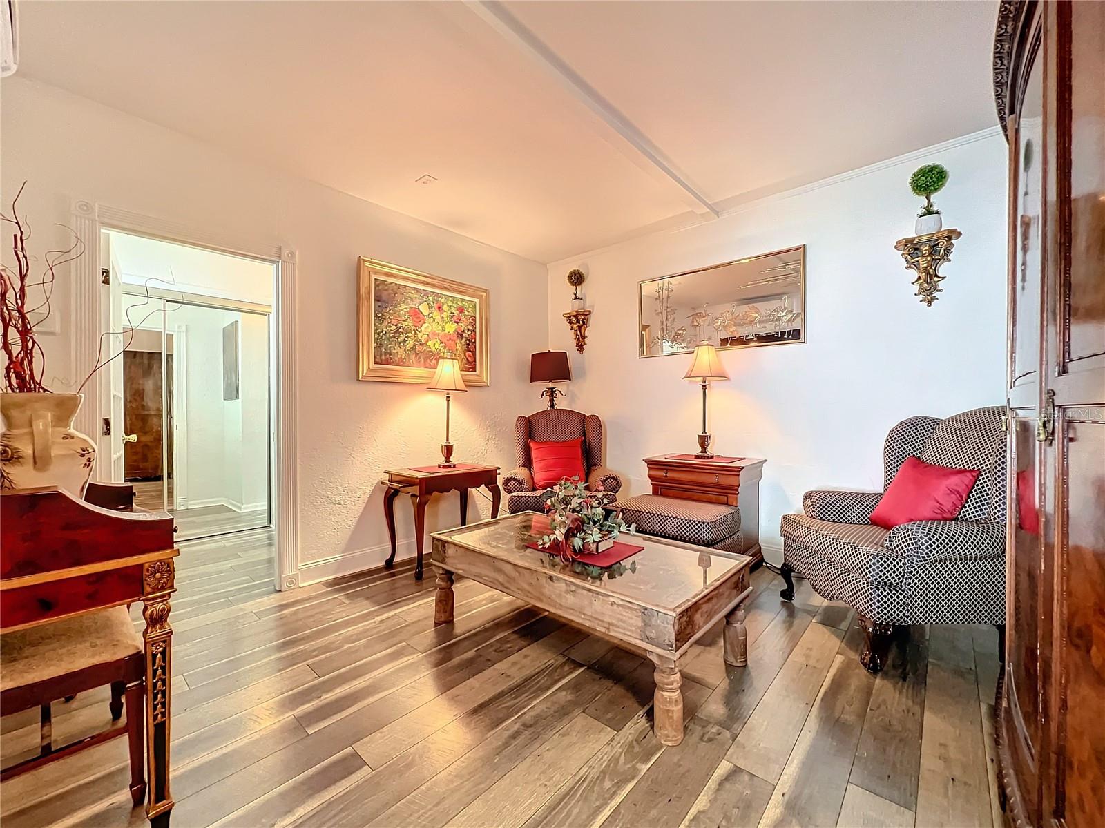 Image 39 of 57 For 2349 Lakeshore Drive