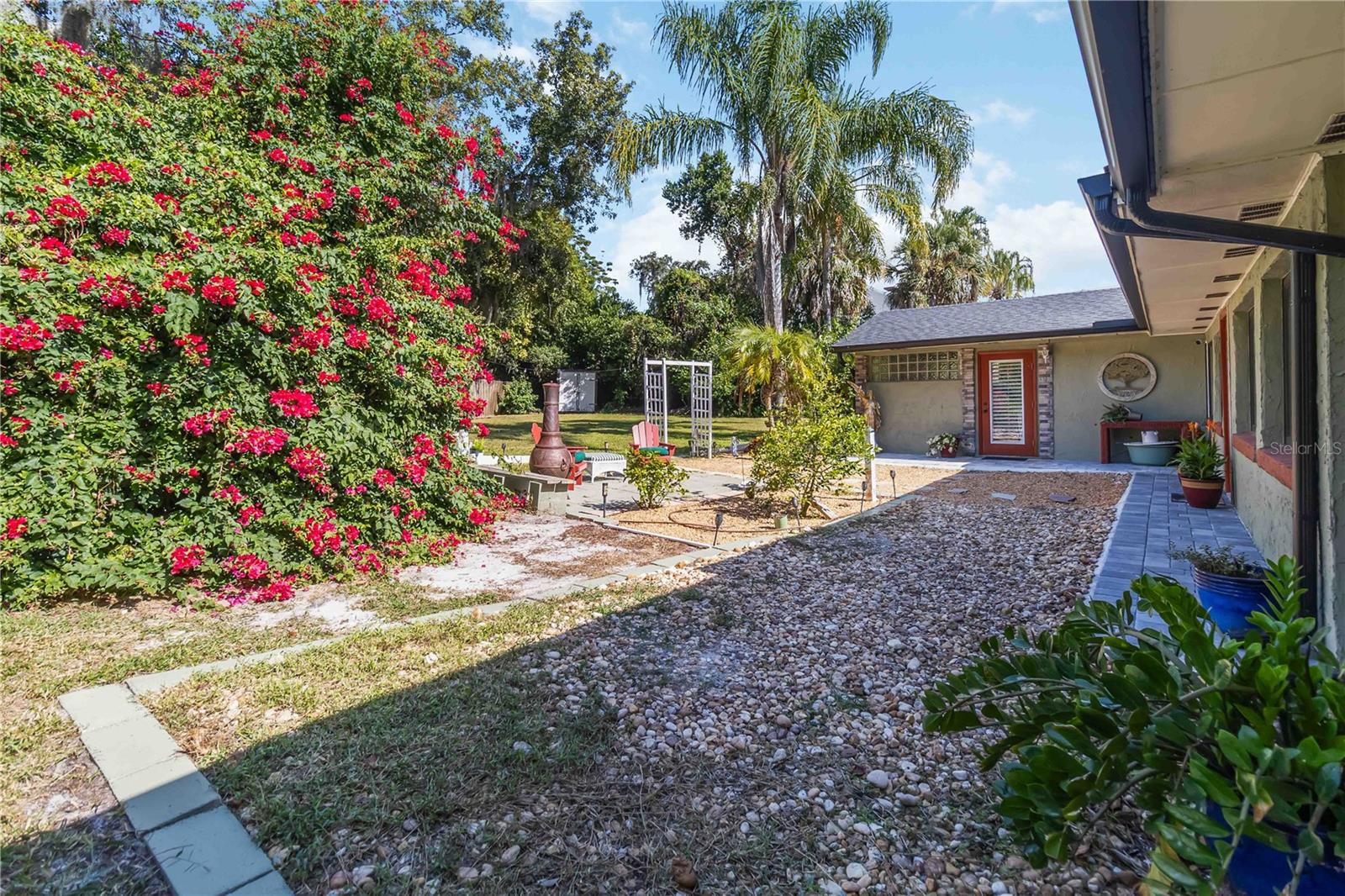 Image 43 of 57 For 2349 Lakeshore Drive