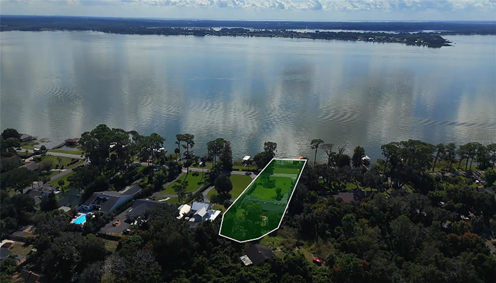 Image 7 of 57 For 2349 Lakeshore Drive