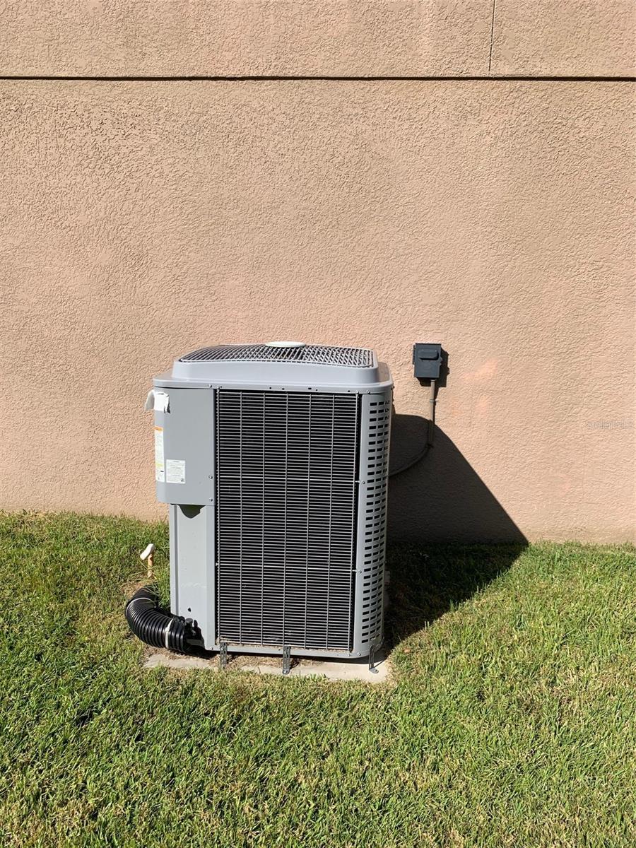 Image 11 of 55 For 457 Marathon Lane