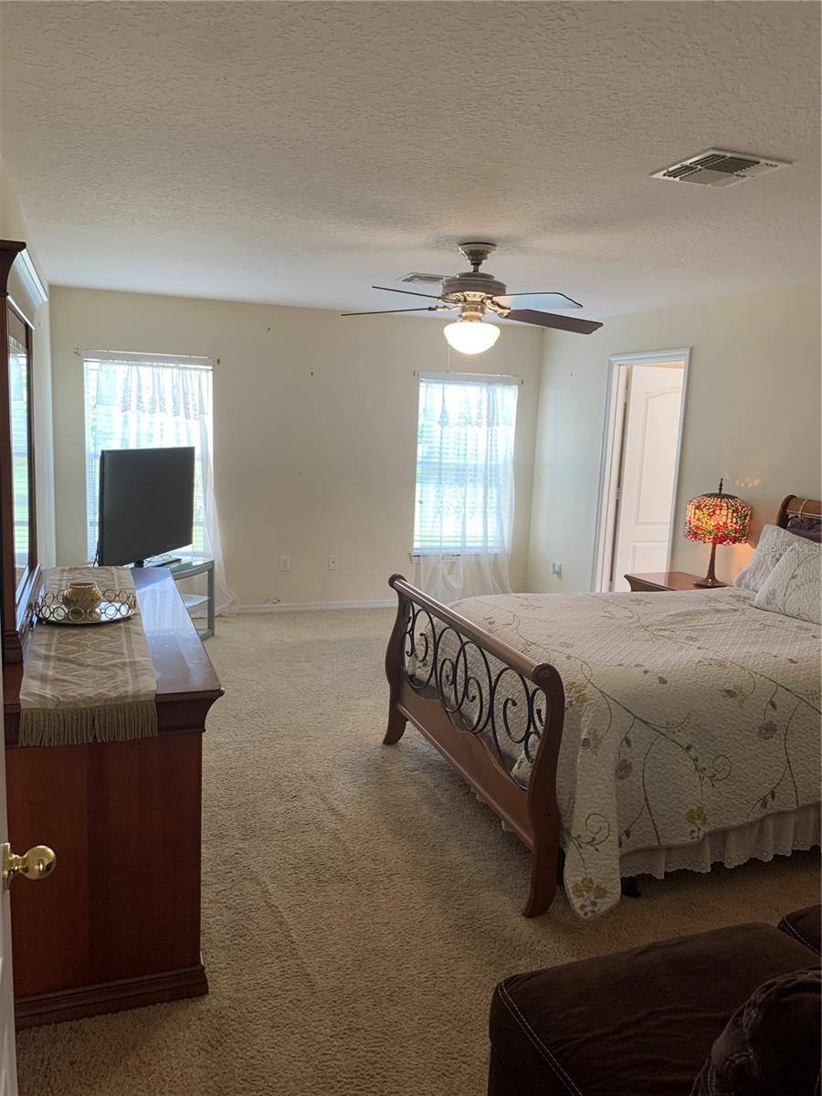 Image 5 of 55 For 457 Marathon Lane