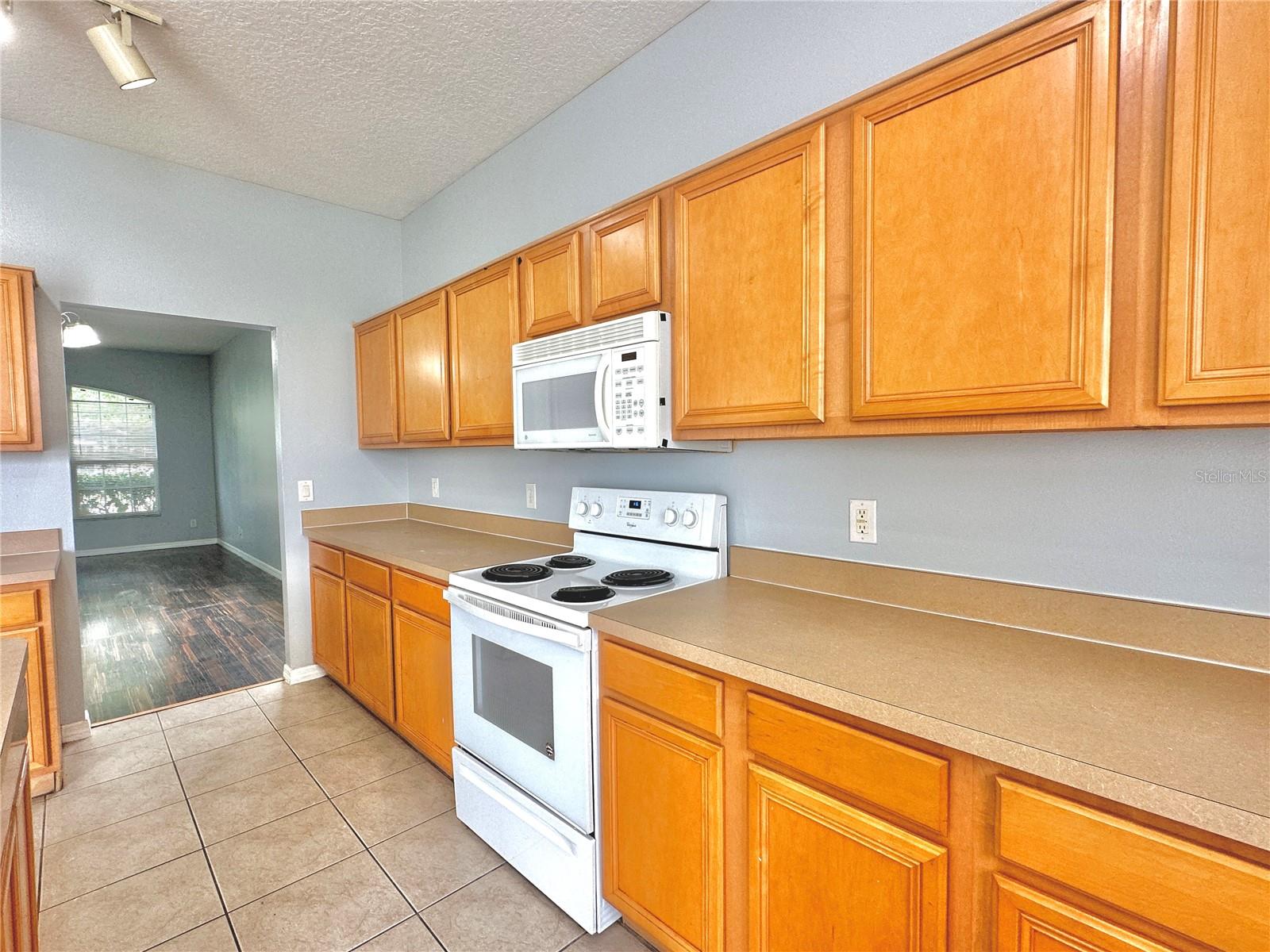 Image 8 of 21 For 5032 Adair Oak Drive