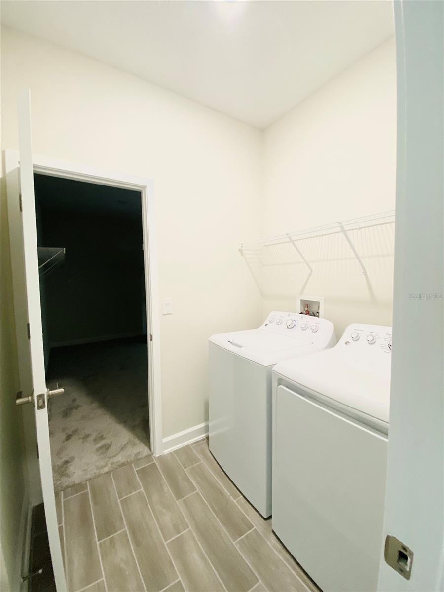 Image 15 of 35 For 2768 Norway Maple Court