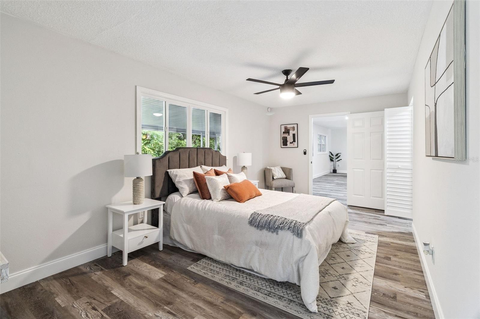 Image 8 of 23 For 1527 Meadowbrook Road Ne