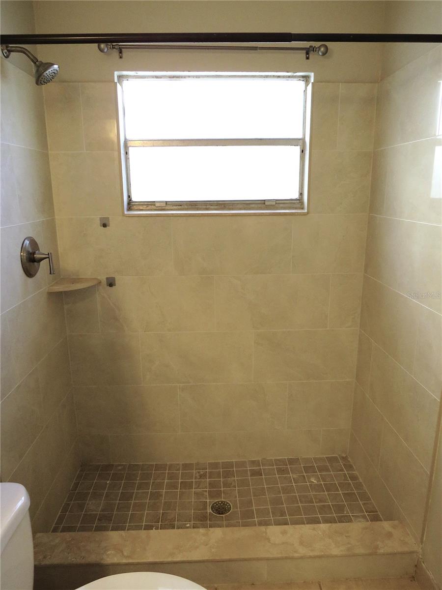 Image 10 of 18 For 1209 Bent Tree Drive