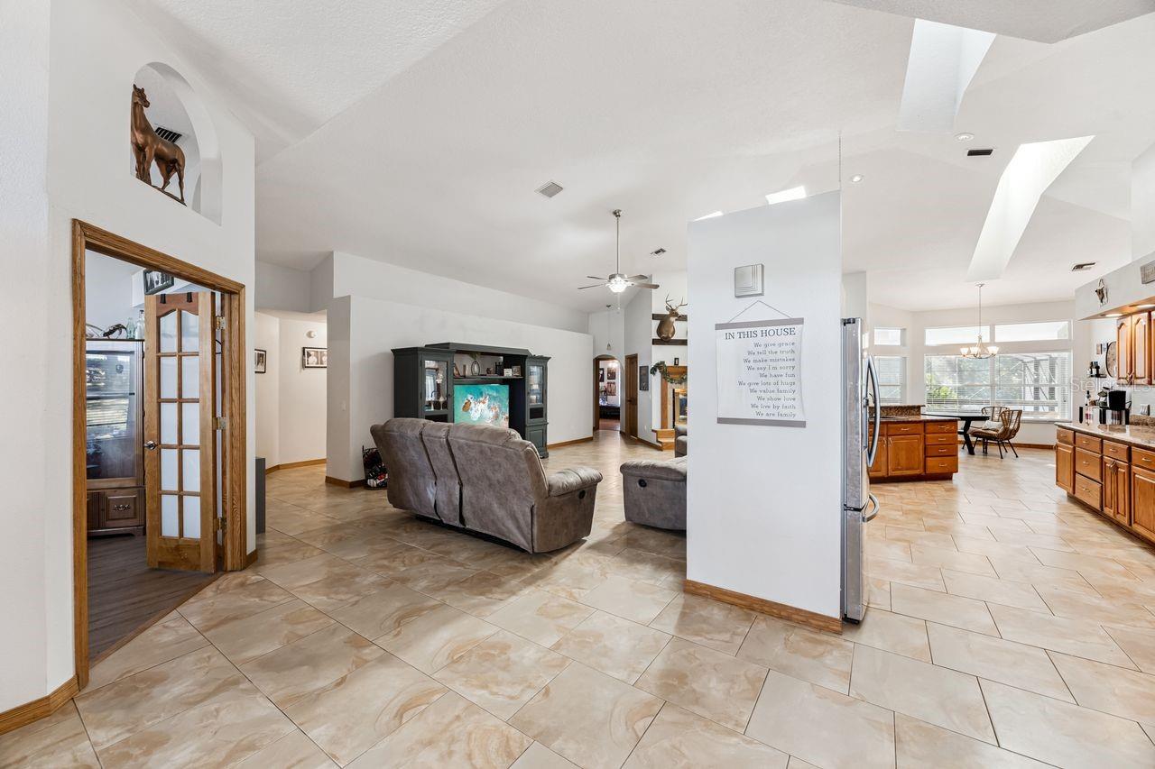 Image 11 of 52 For 23934 Wolf Branch Road