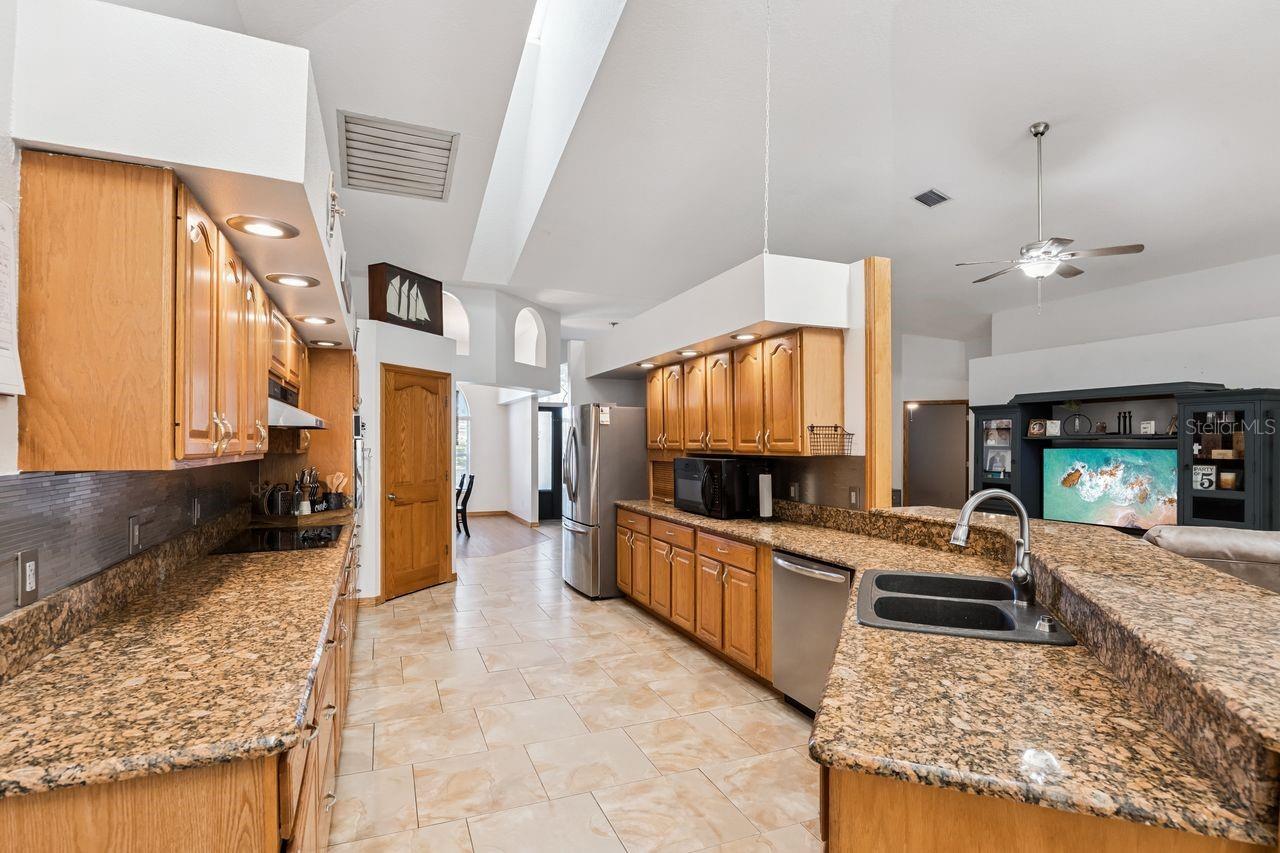 Image 16 of 52 For 23934 Wolf Branch Road