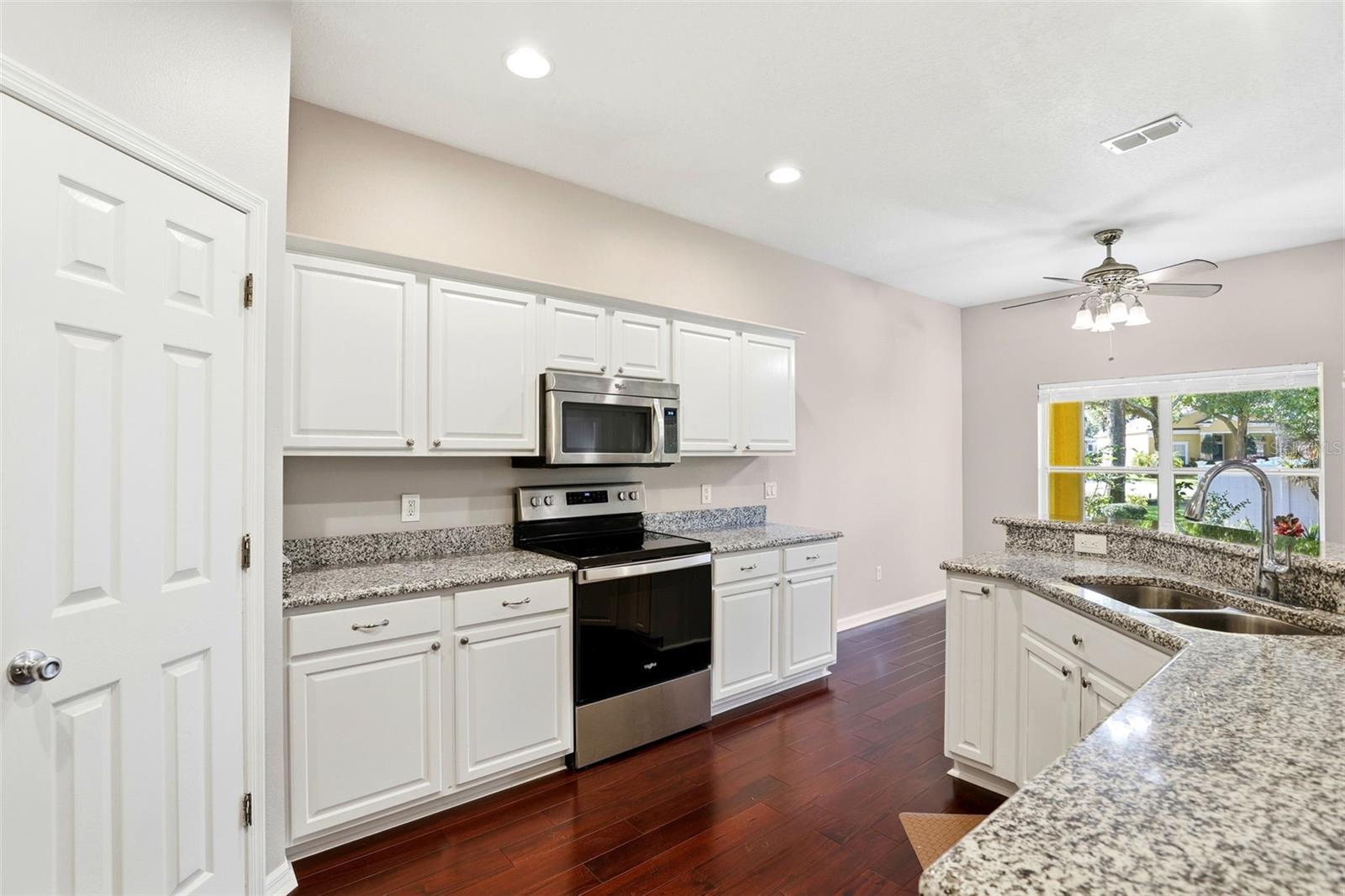 Image 15 of 34 For 220 Norris Place