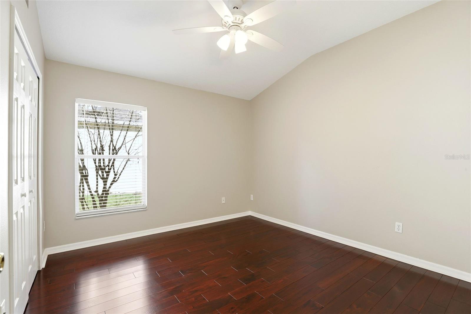 Image 24 of 34 For 220 Norris Place