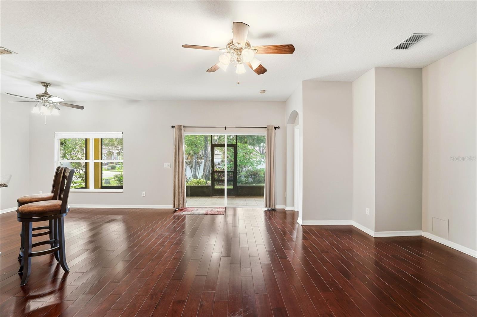 Image 8 of 34 For 220 Norris Place