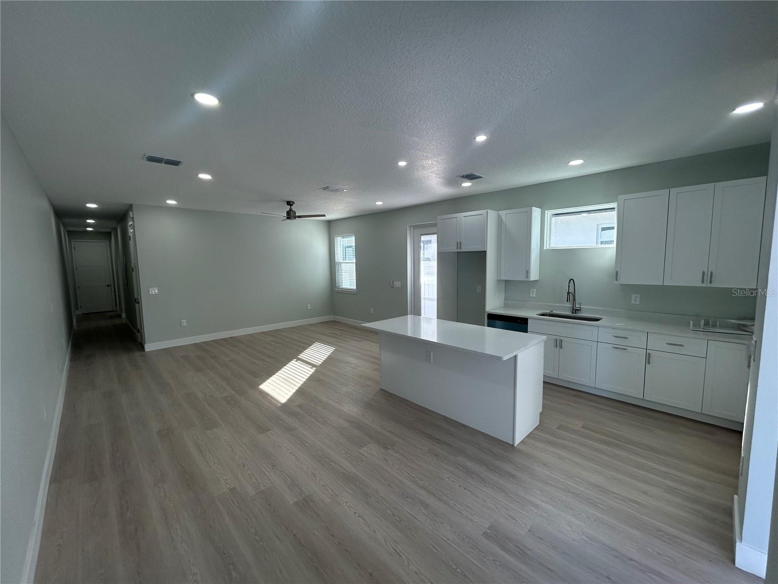 Image 5 of 13 For 424 Jessup Avenue