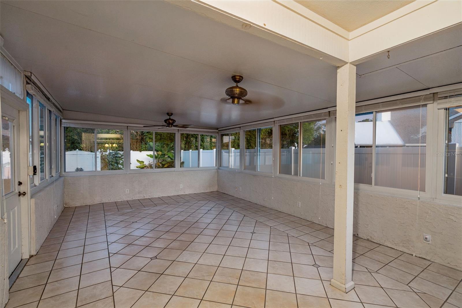 Image 31 of 42 For 3585 Ventura Club Circle