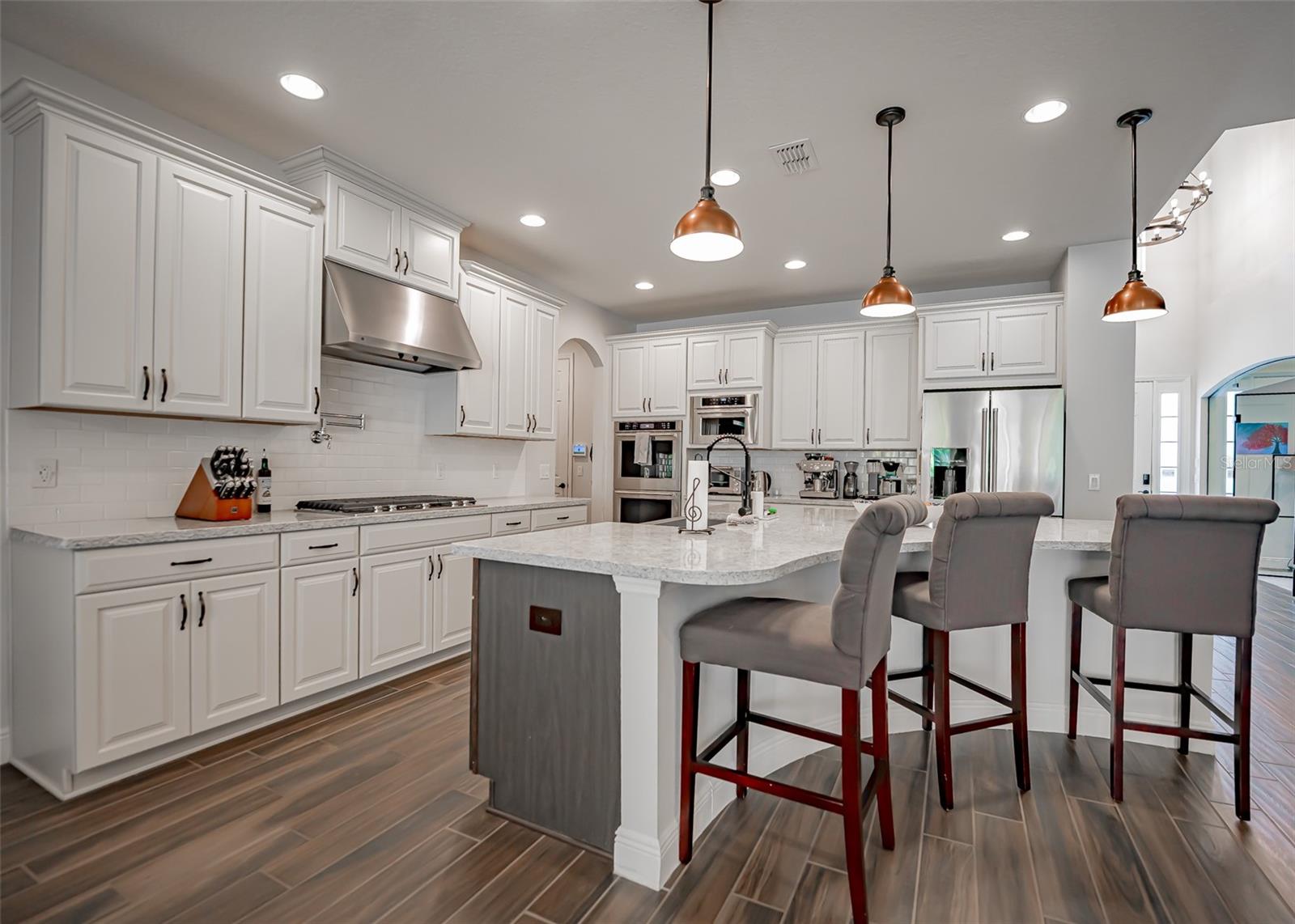 Image 15 of 84 For 14073 Jomatt Loop