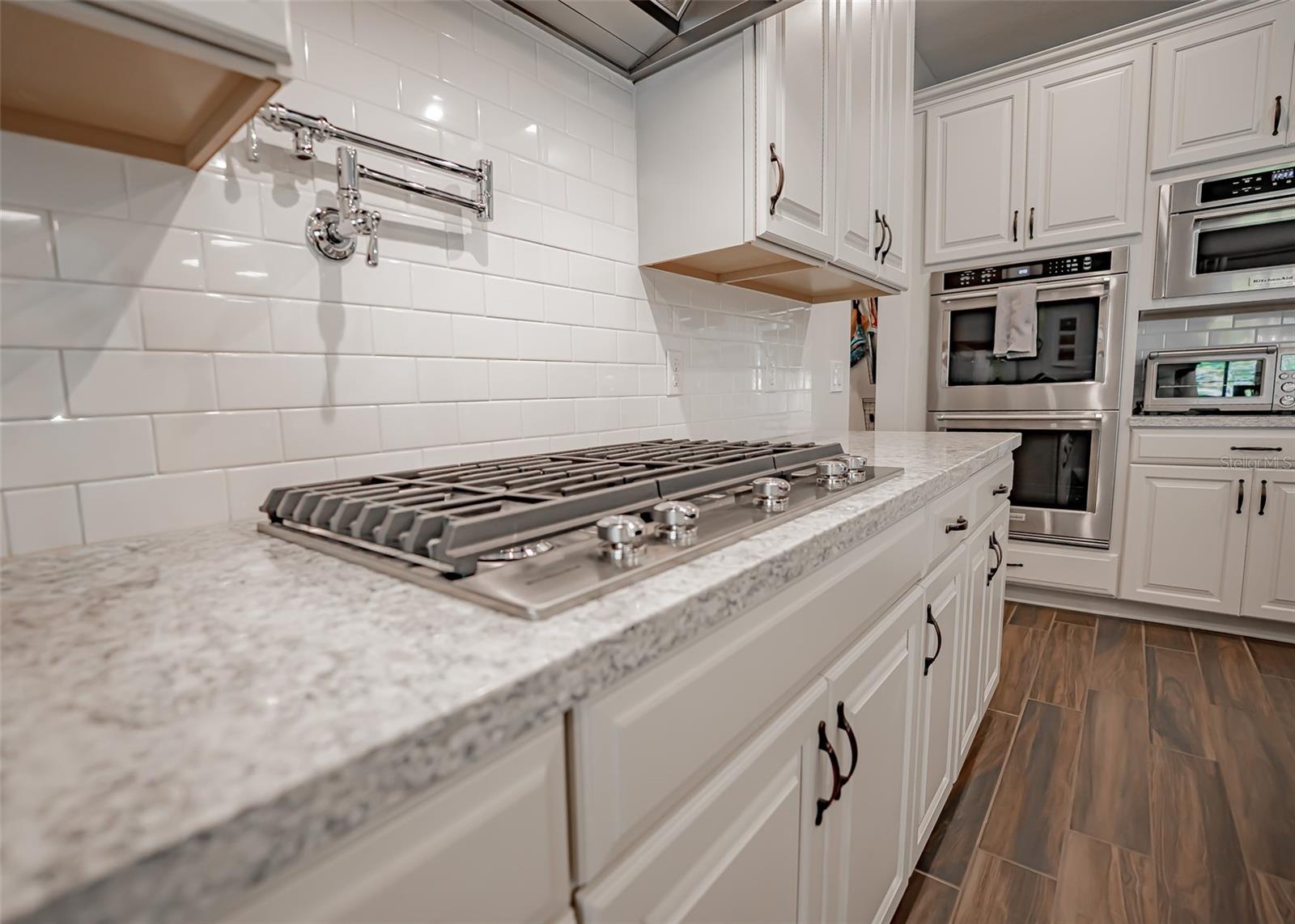 Image 16 of 84 For 14073 Jomatt Loop