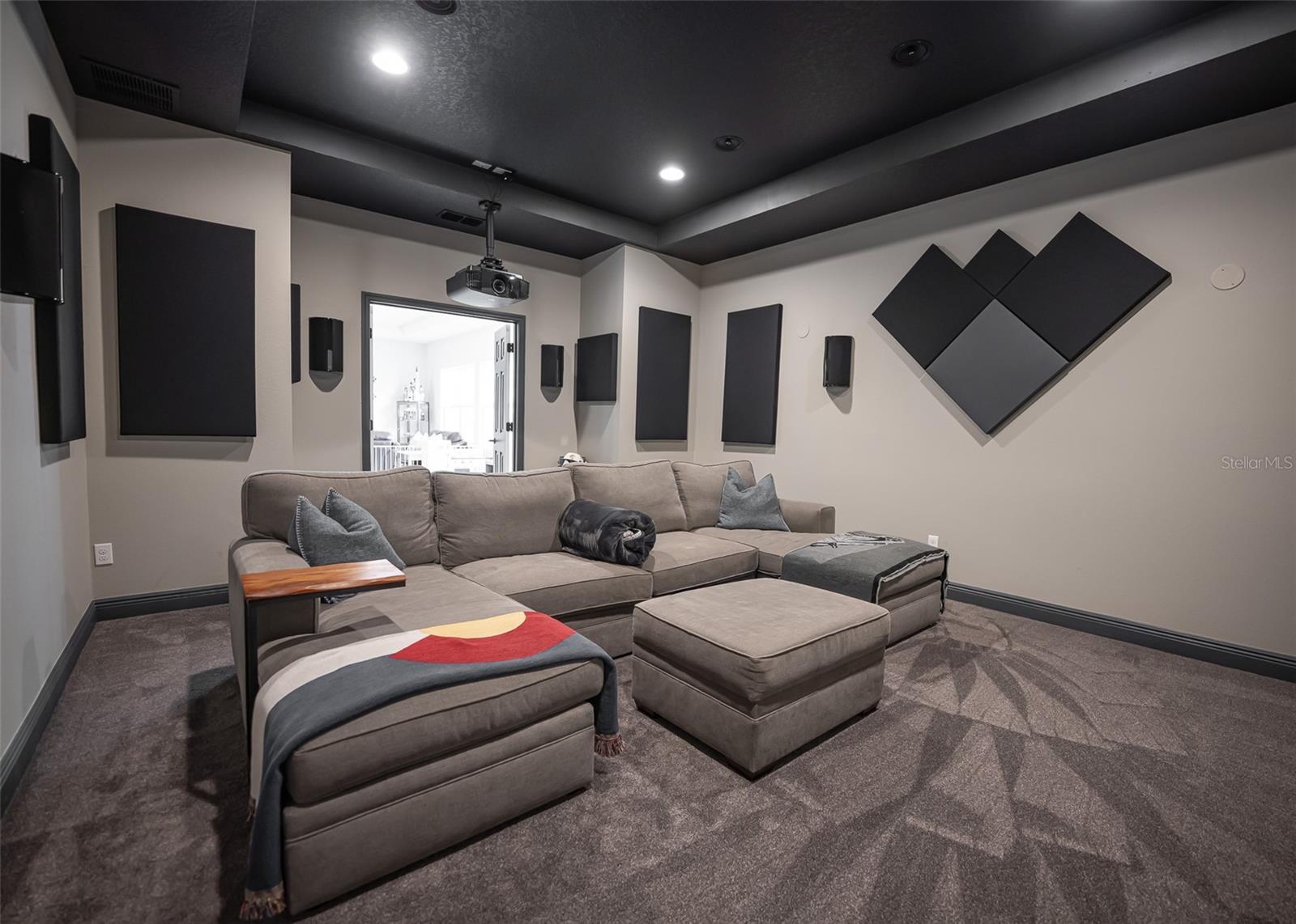 Image 49 of 84 For 14073 Jomatt Loop