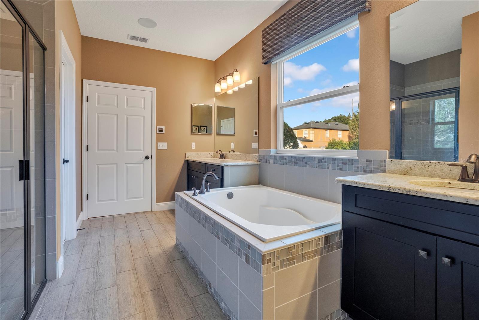 Image 26 of 78 For 2356 Kelbrook Court