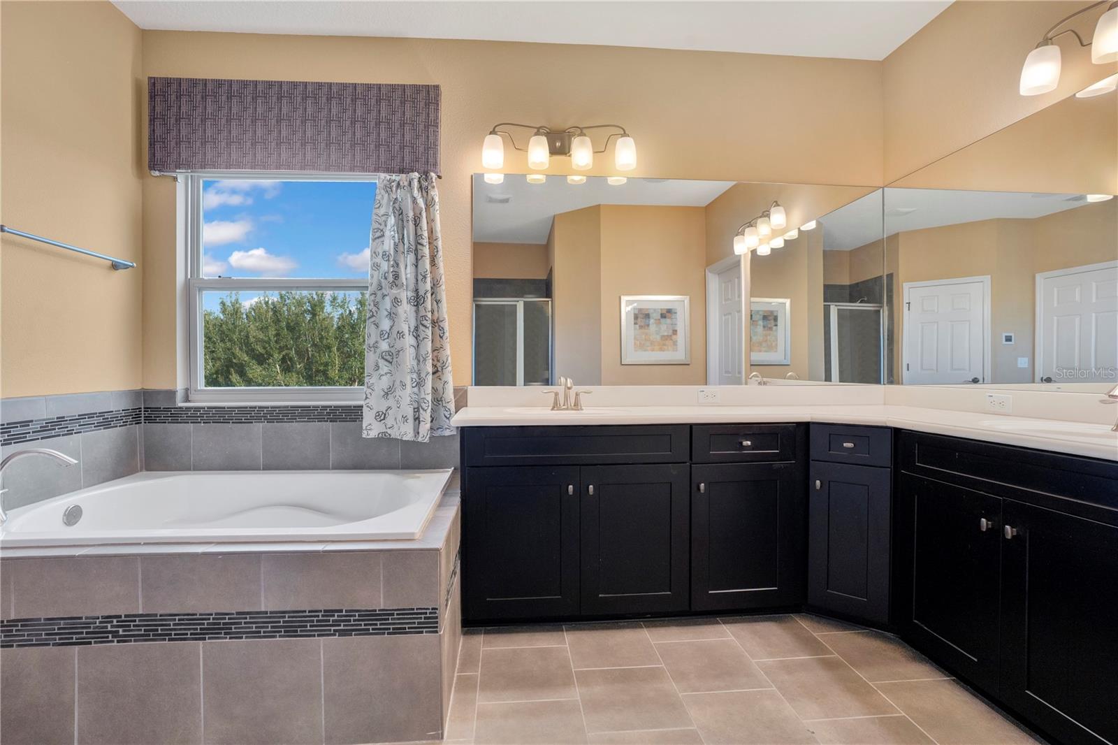 Image 38 of 78 For 2356 Kelbrook Court