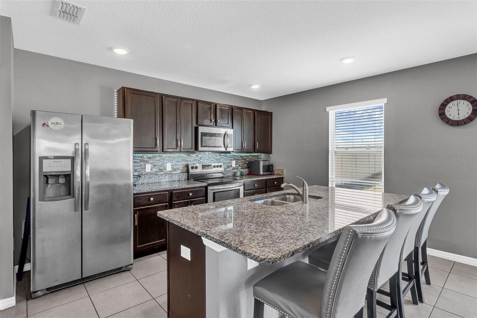 Image 3 of 5 For 269 Ludisia Loop