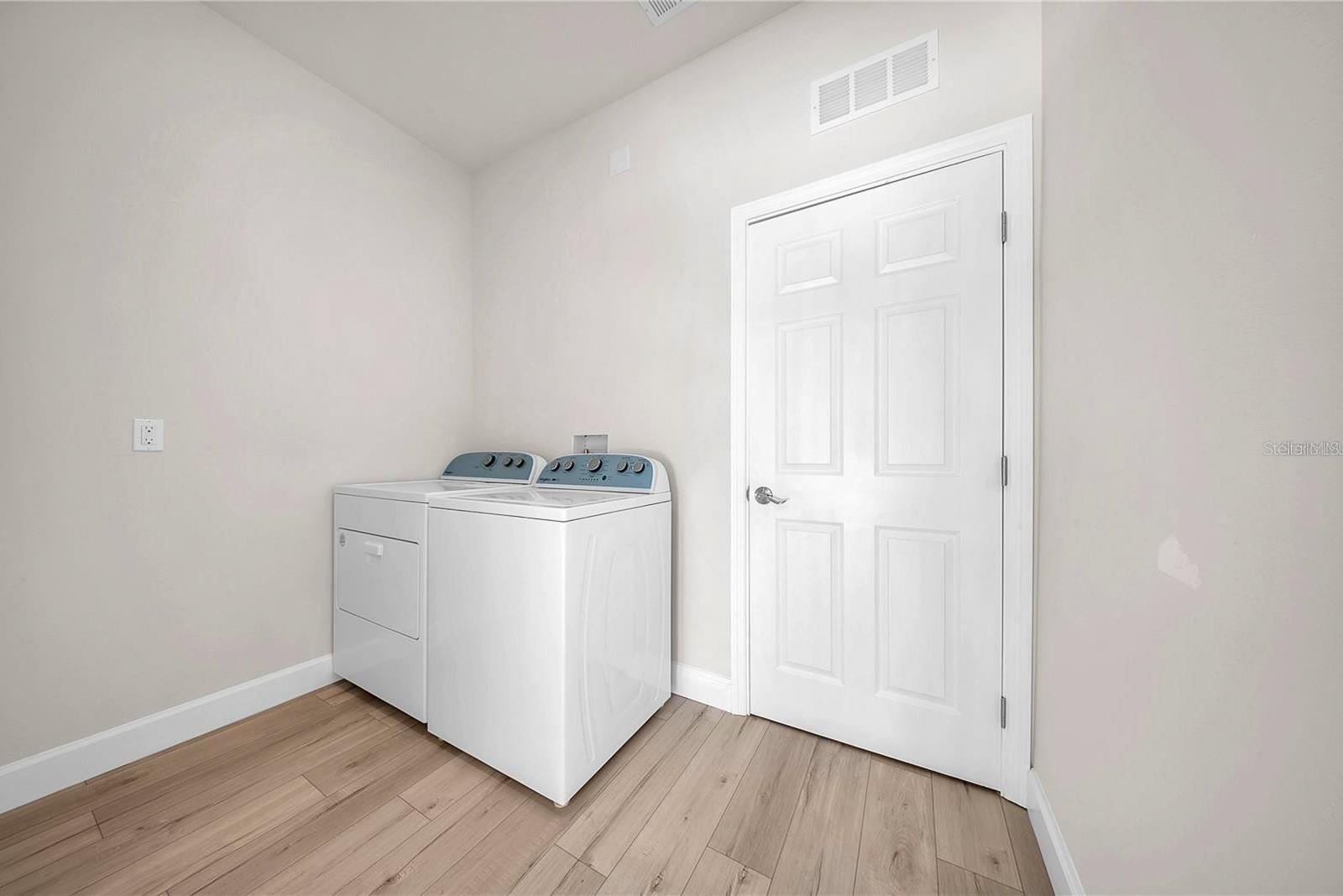 Image 29 of 80 For 15062 63rd Court Road