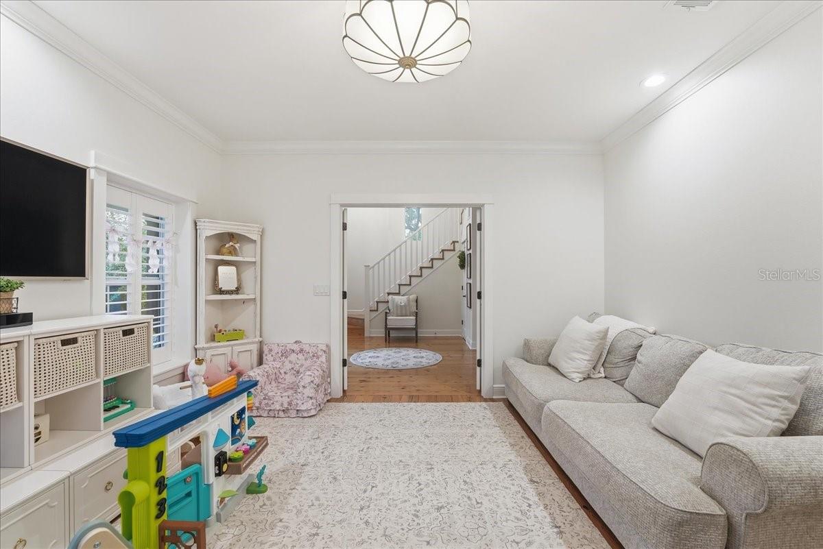 Image 16 of 71 For 1190 Sugar Belt Drive