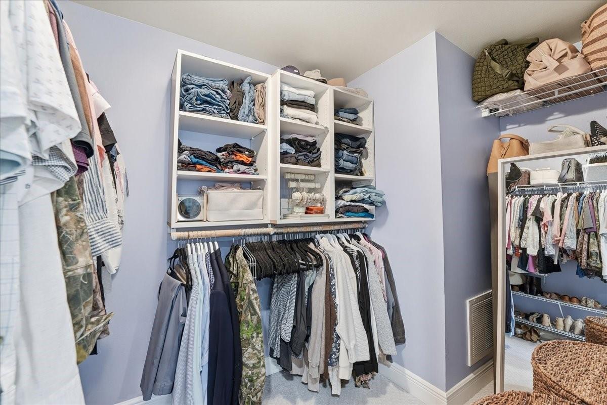 Image 32 of 71 For 1190 Sugar Belt Drive