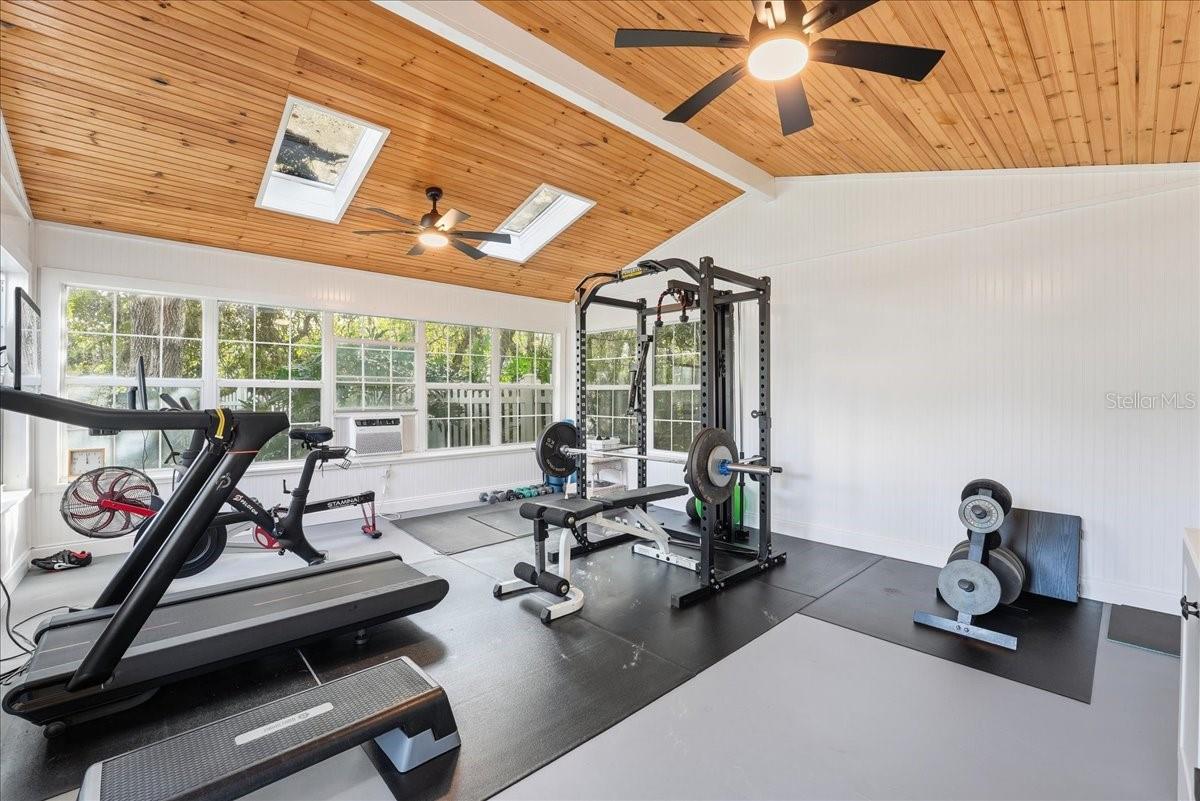 Image 9 of 71 For 1190 Sugar Belt Drive