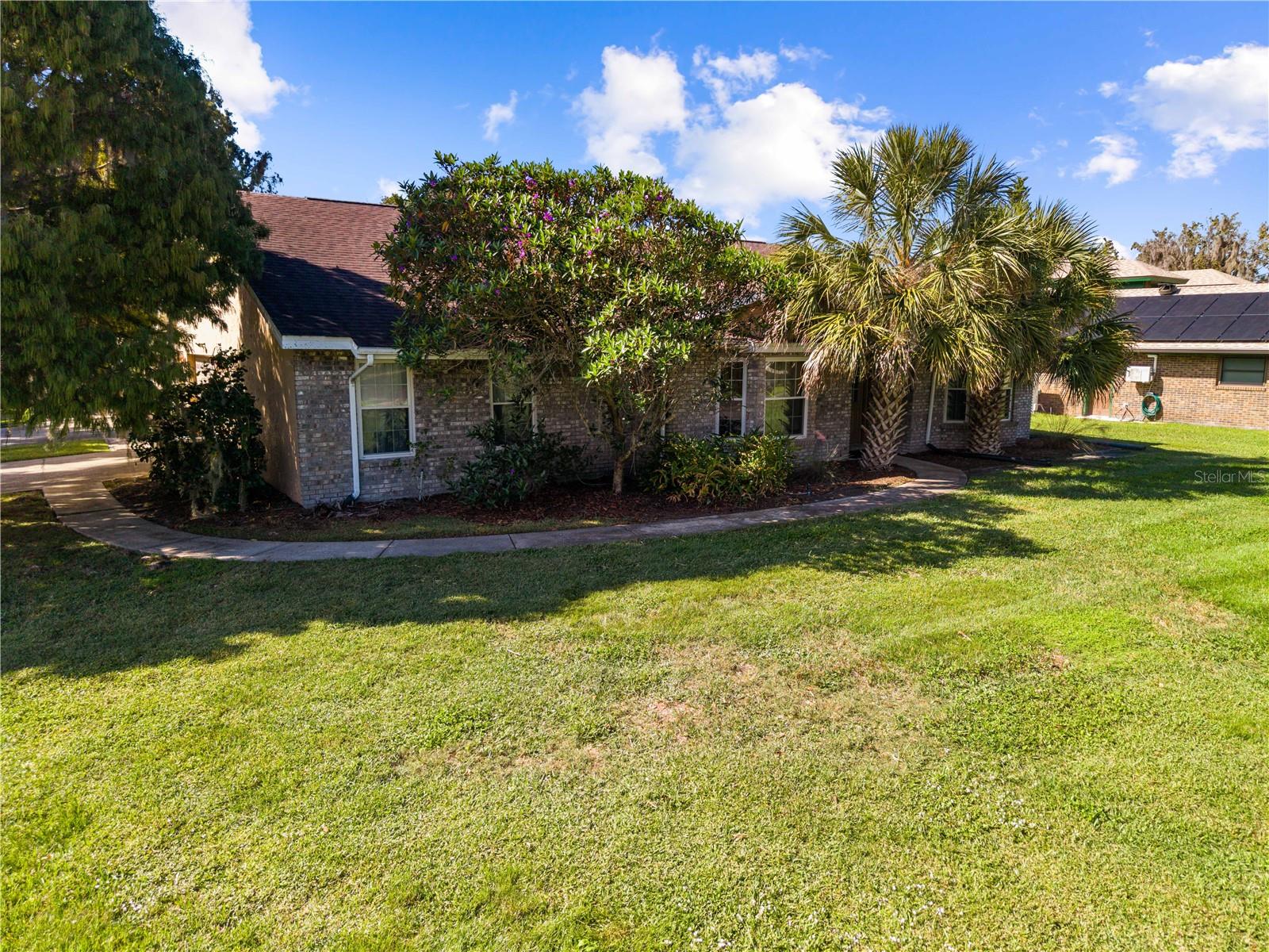 Image 2 of 76 For 860 Shore Drive