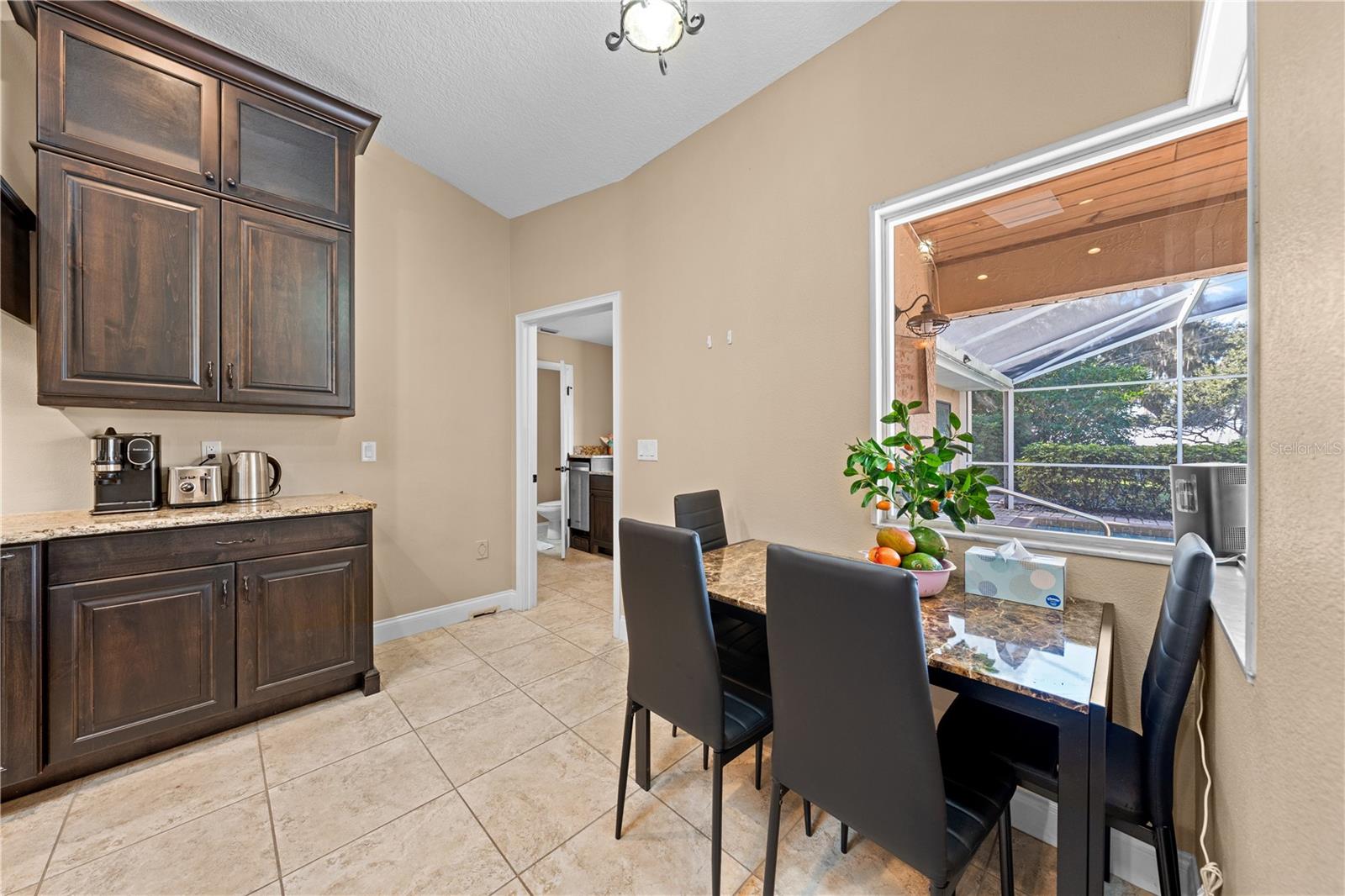 Image 22 of 76 For 860 Shore Drive