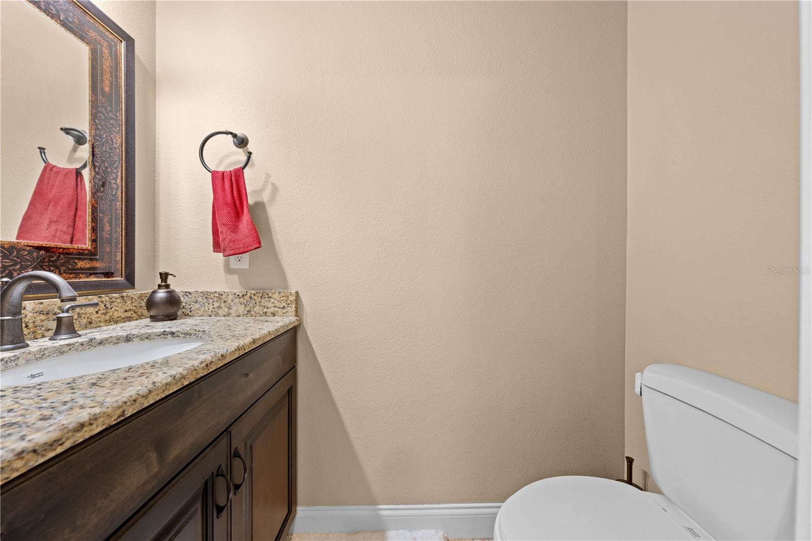 Image 25 of 76 For 860 Shore Drive