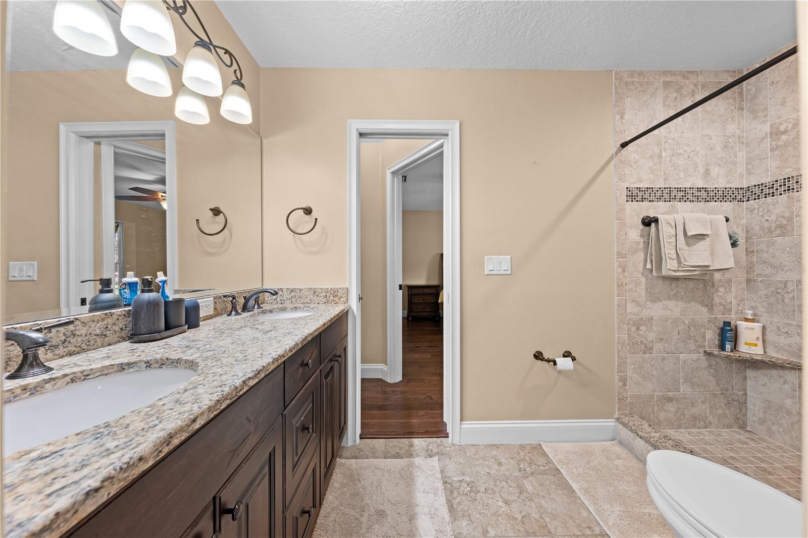 Image 36 of 76 For 860 Shore Drive