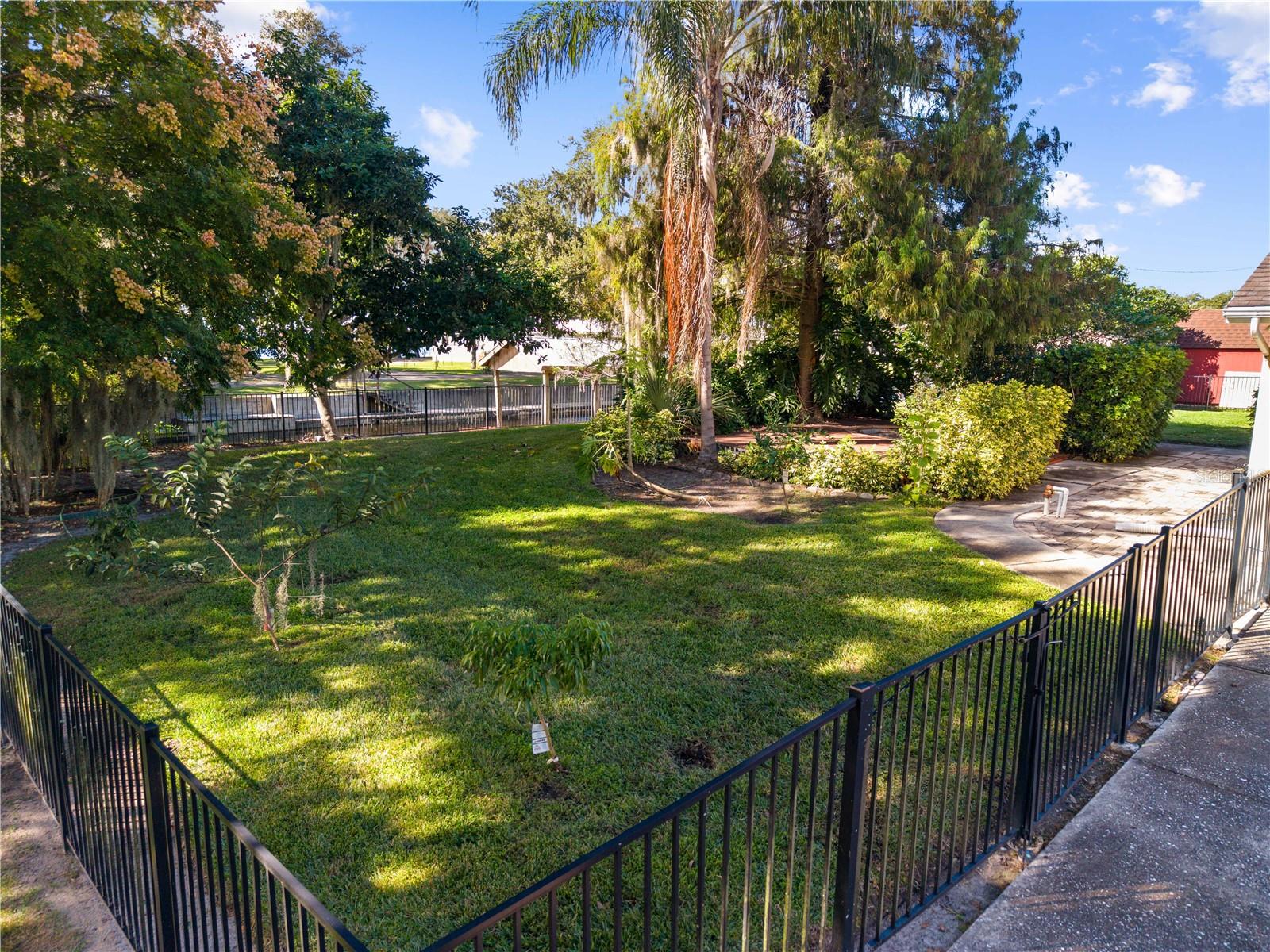 Image 57 of 76 For 860 Shore Drive