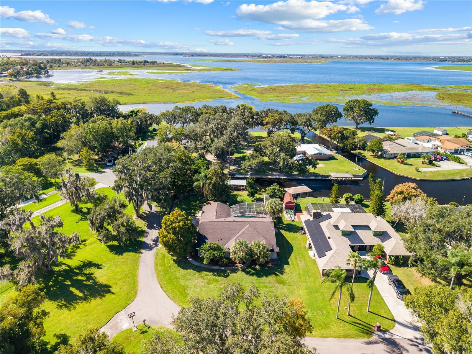 Image 74 of 76 For 860 Shore Drive