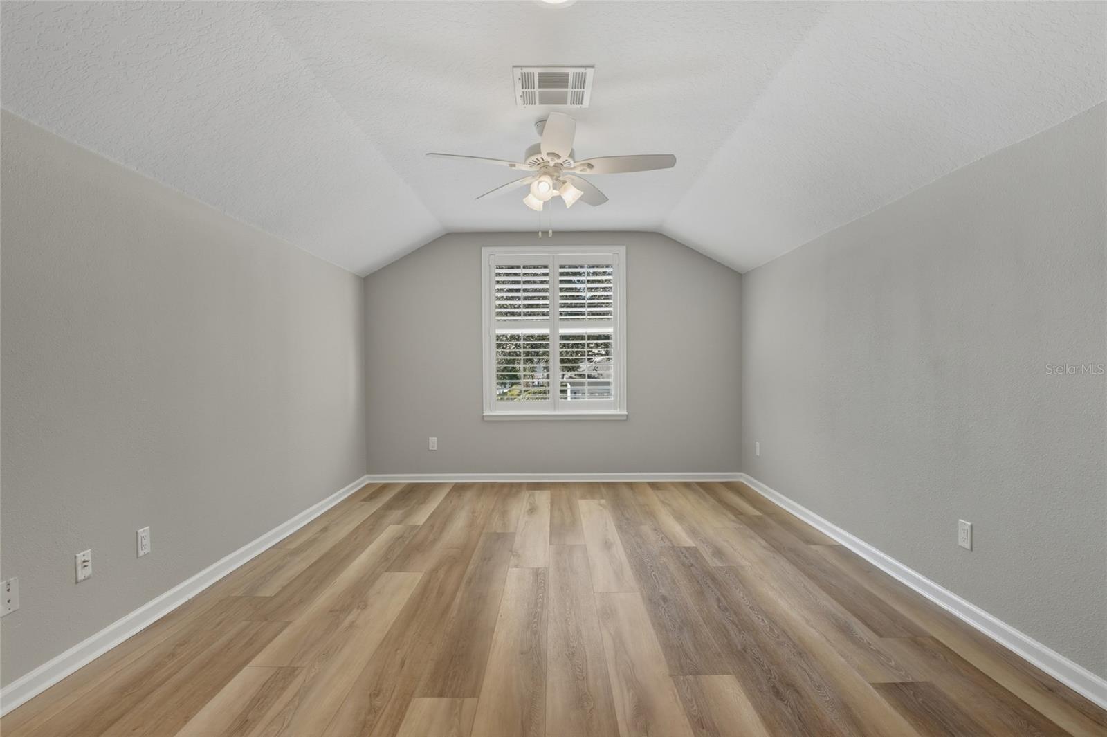 Image 21 of 36 For 2113 Stillington Street