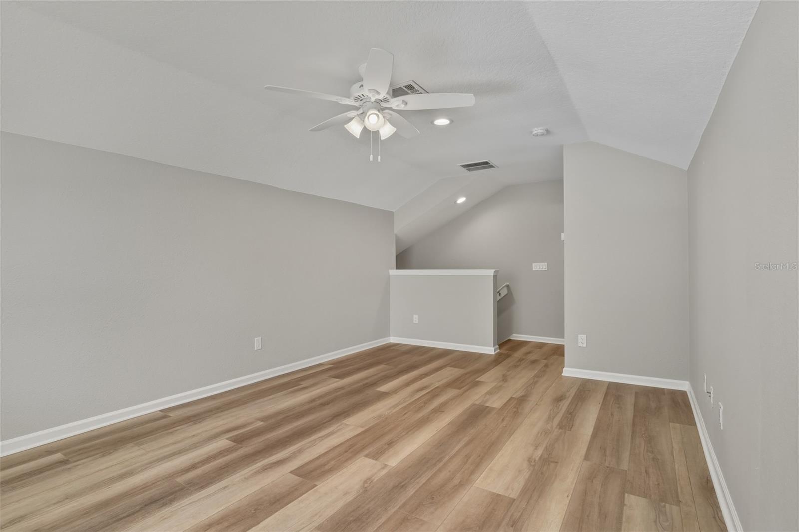 Image 22 of 36 For 2113 Stillington Street