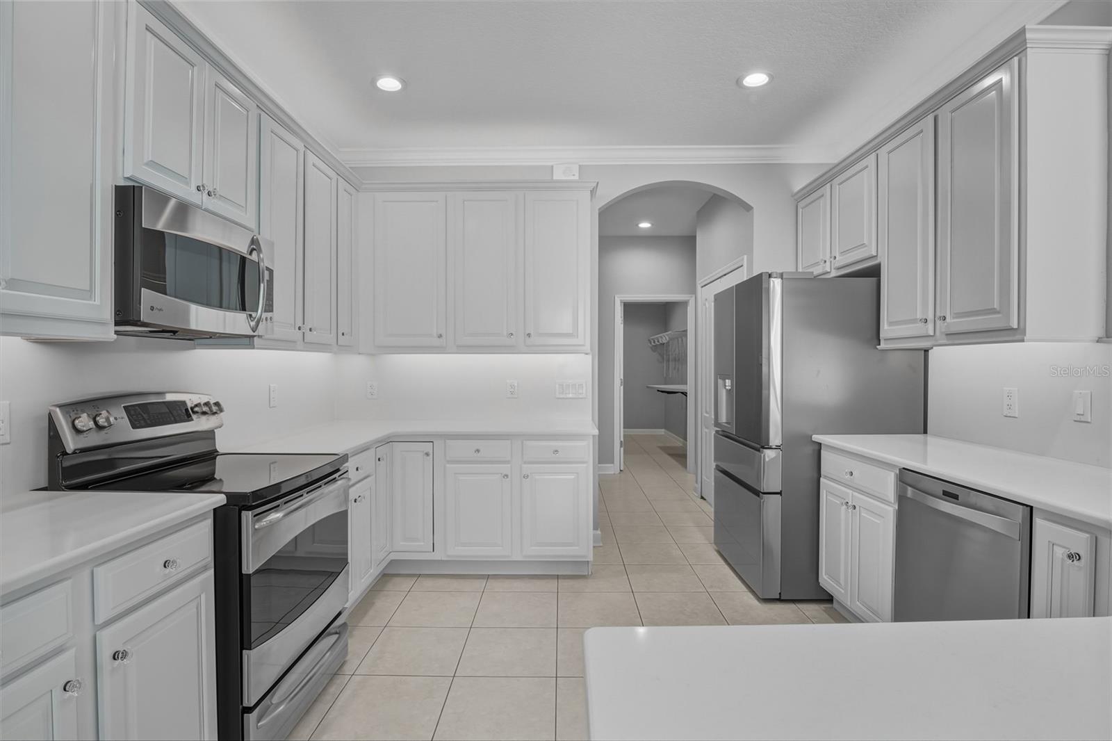 Image 9 of 36 For 2113 Stillington Street