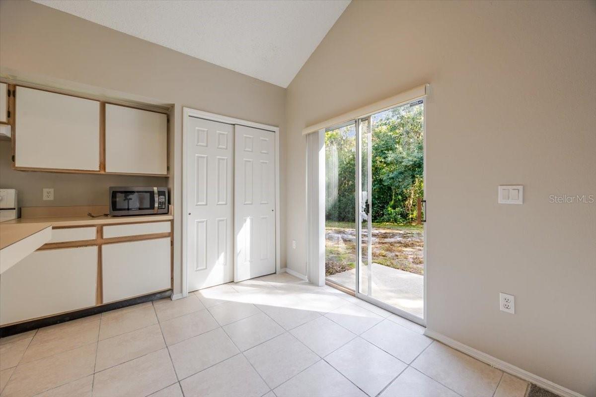 Image 16 of 32 For 14155 Ridge Creek Court