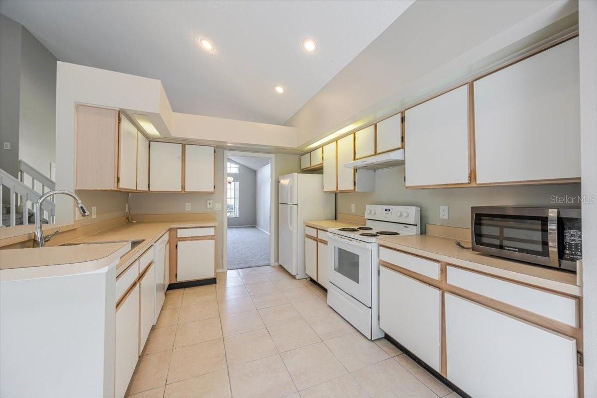 Image 17 of 32 For 14155 Ridge Creek Court