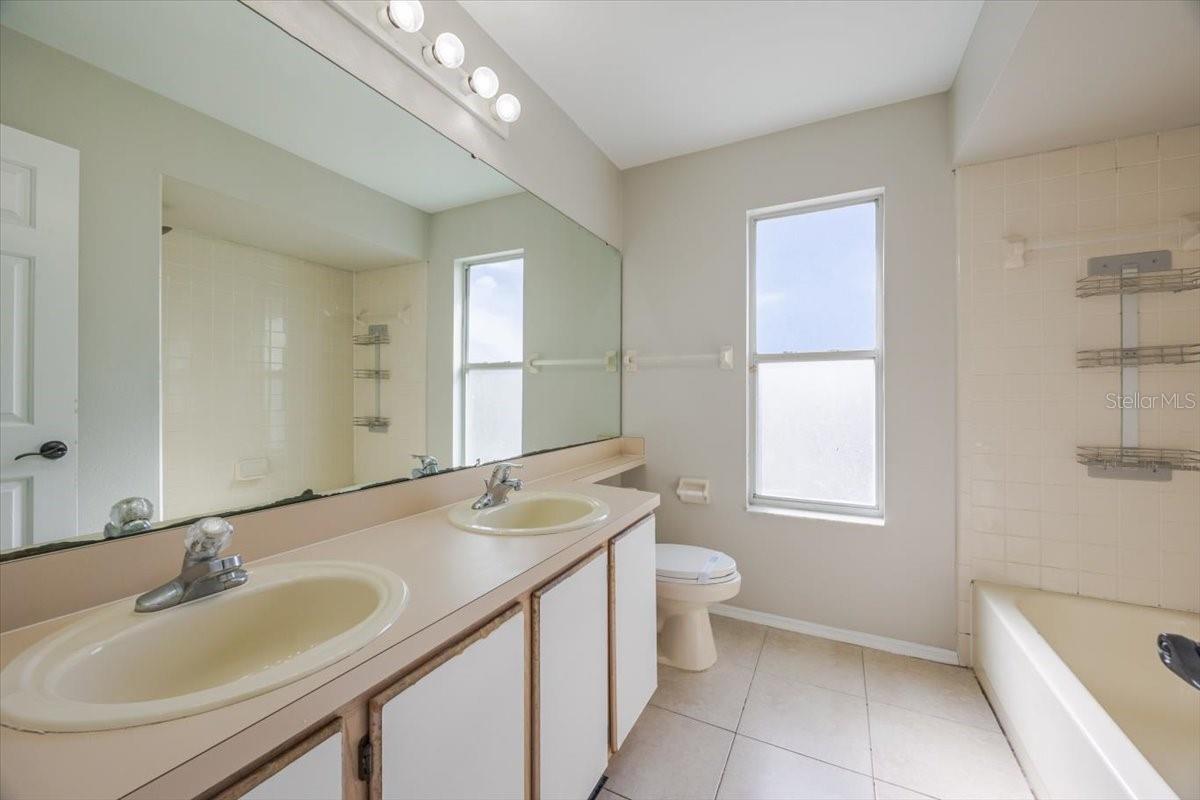 Image 26 of 32 For 14155 Ridge Creek Court