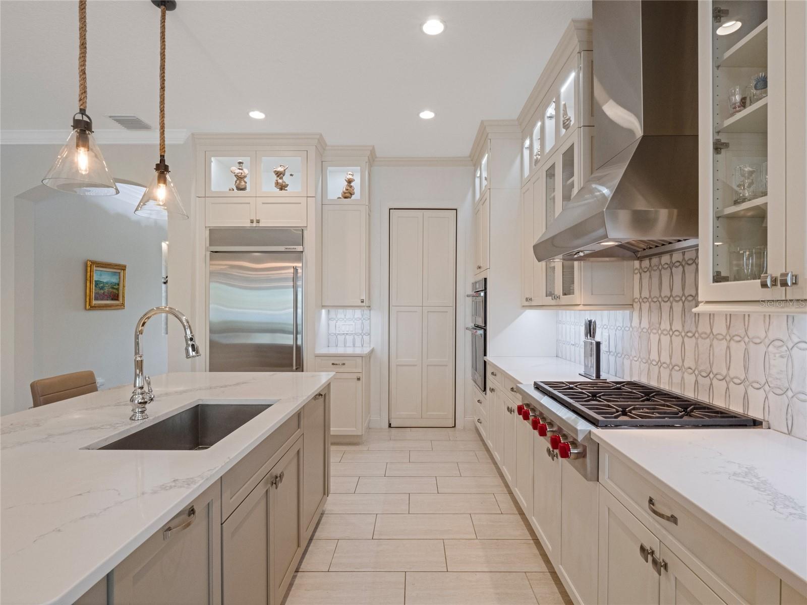 Image 10 of 66 For 10110 Royal Island Court