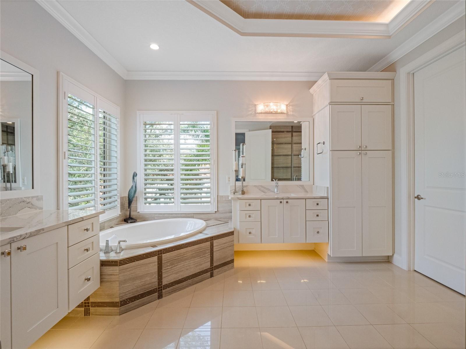 Image 19 of 66 For 10110 Royal Island Court