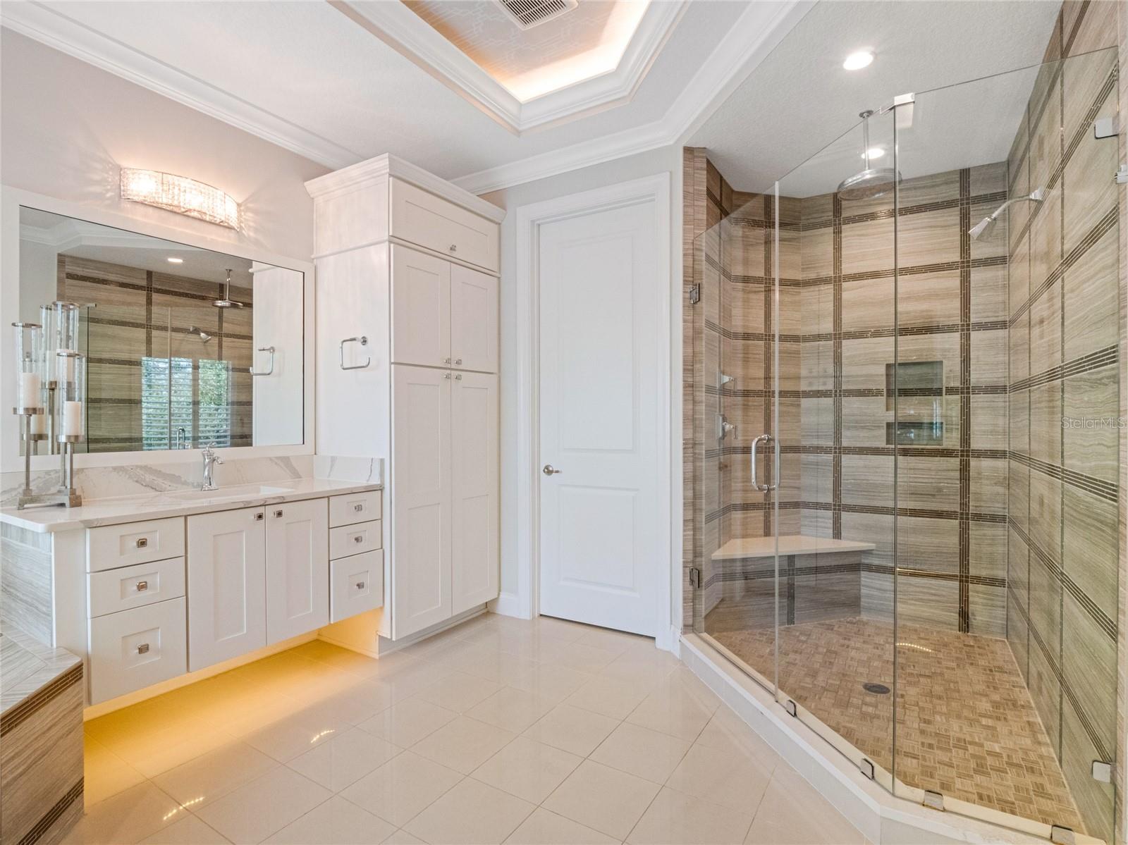 Image 21 of 66 For 10110 Royal Island Court