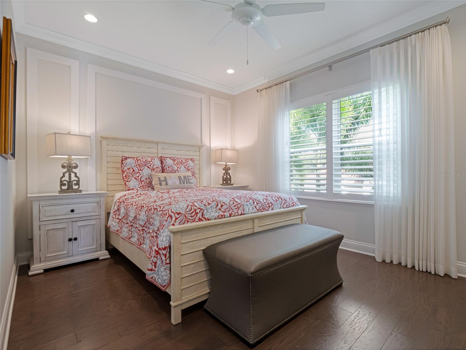 Image 29 of 66 For 10110 Royal Island Court