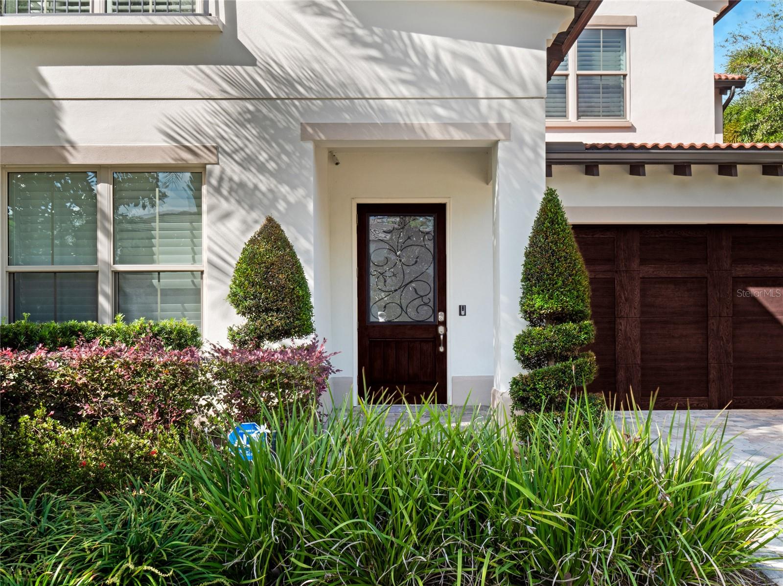 Image 4 of 66 For 10110 Royal Island Court