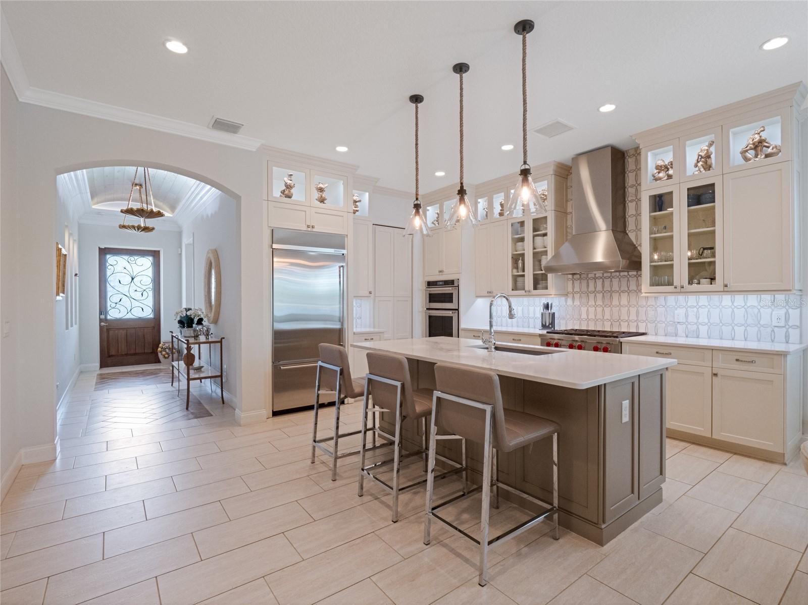 Image 9 of 66 For 10110 Royal Island Court